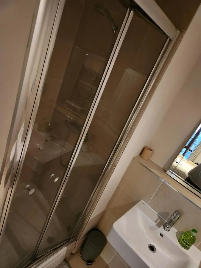 בלפסט City Views Apartment 0*,  בריטניה