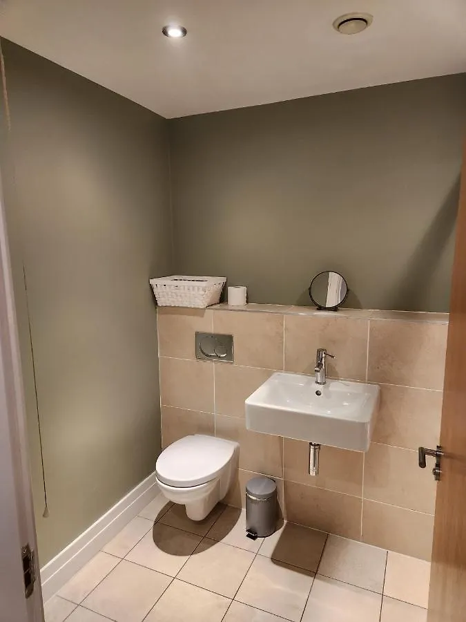 City Views Apartment 벨파스트 영국